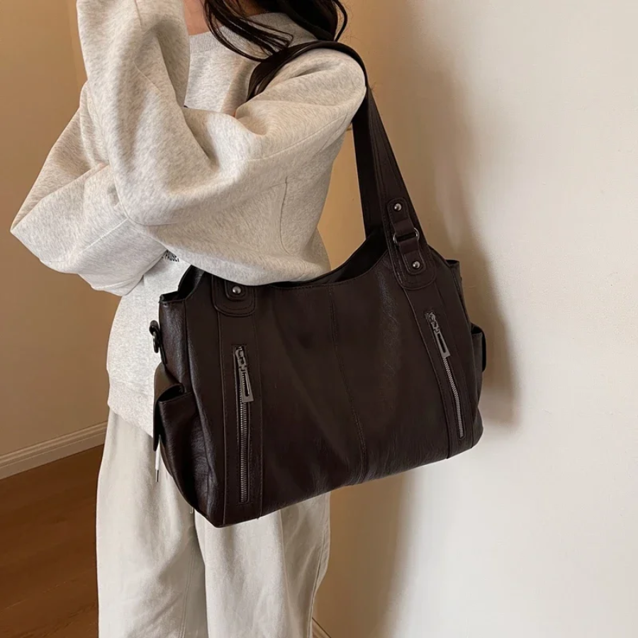 CASUAL SHOULDER BAG